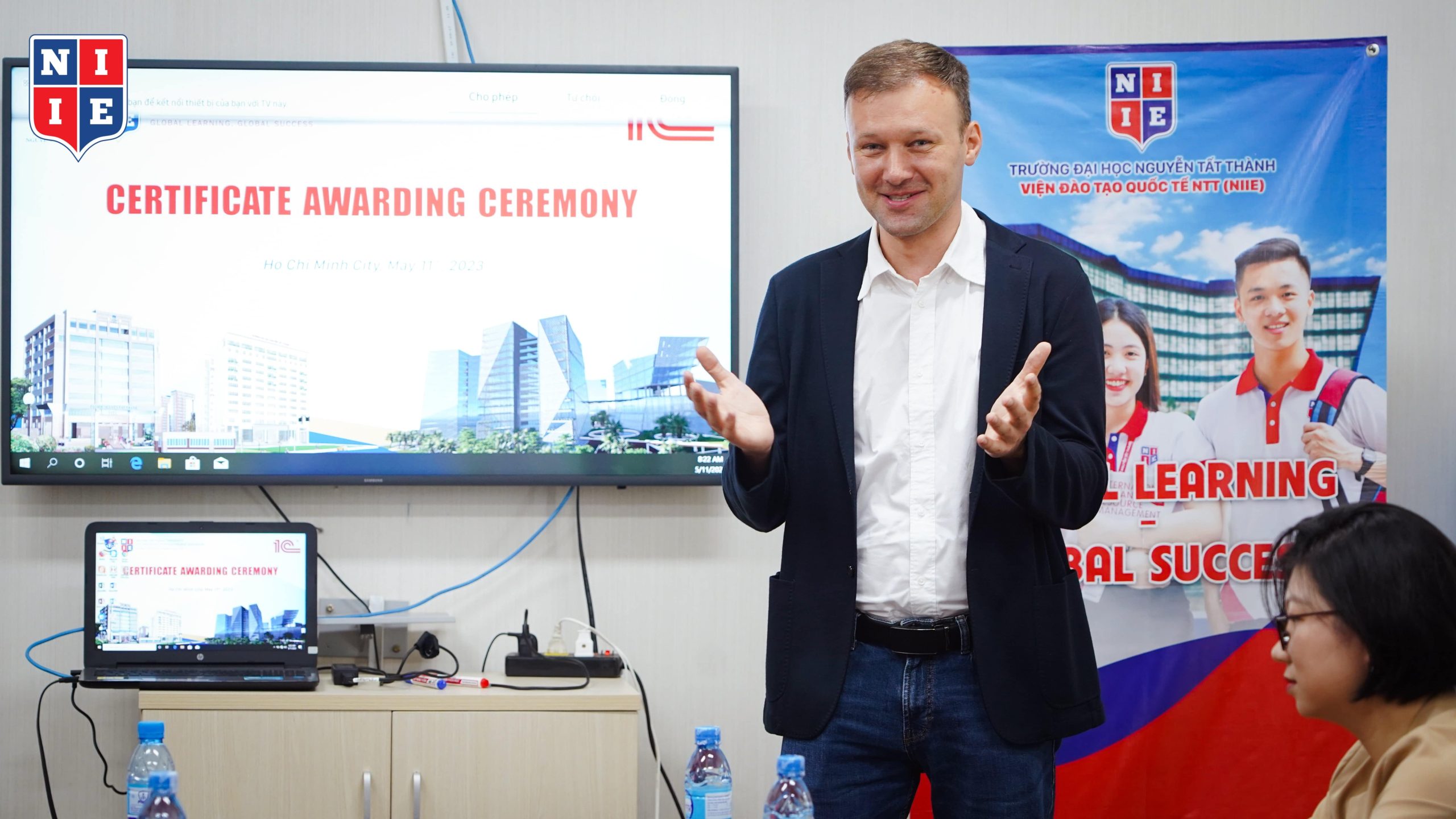 Mr. Alexander Evchenko, Director of 1C Vietnam, said that in addition to being fluent in using 1C, students also understand the logical thinking of accounting software.