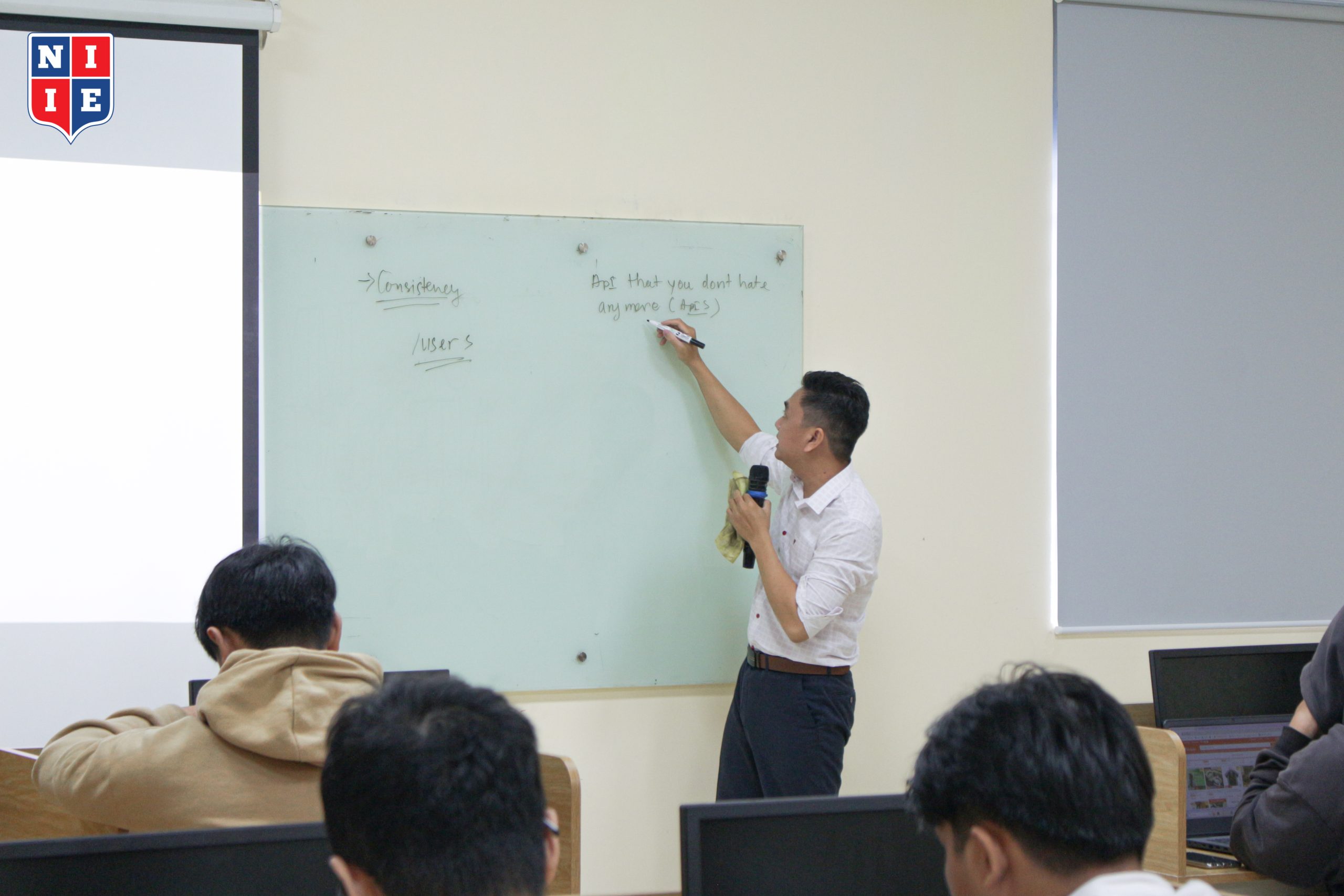 Diễn giả Tùng Đặng hiện đang là Phó Giám đốc, Senior Consultant của Công ty TNHH TMDV Bảo Kim và Plugins Lead tại Scaleflex