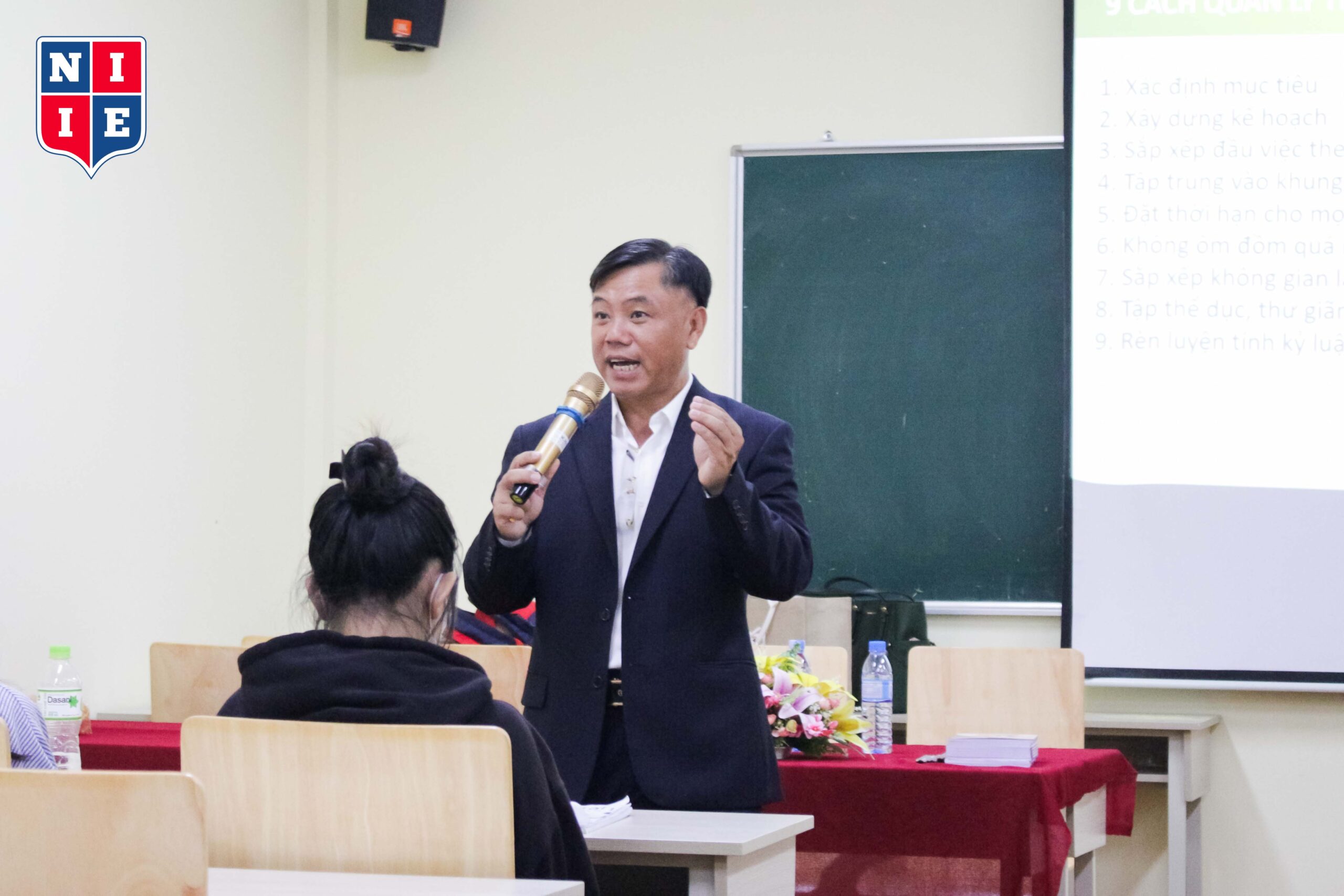 Nhờ vào khả năng quản lý thời gian hiệu quả, ThS. Trương Thành Thông đã đạt được nhiều sự thành công trong cuộc sống và công việc.