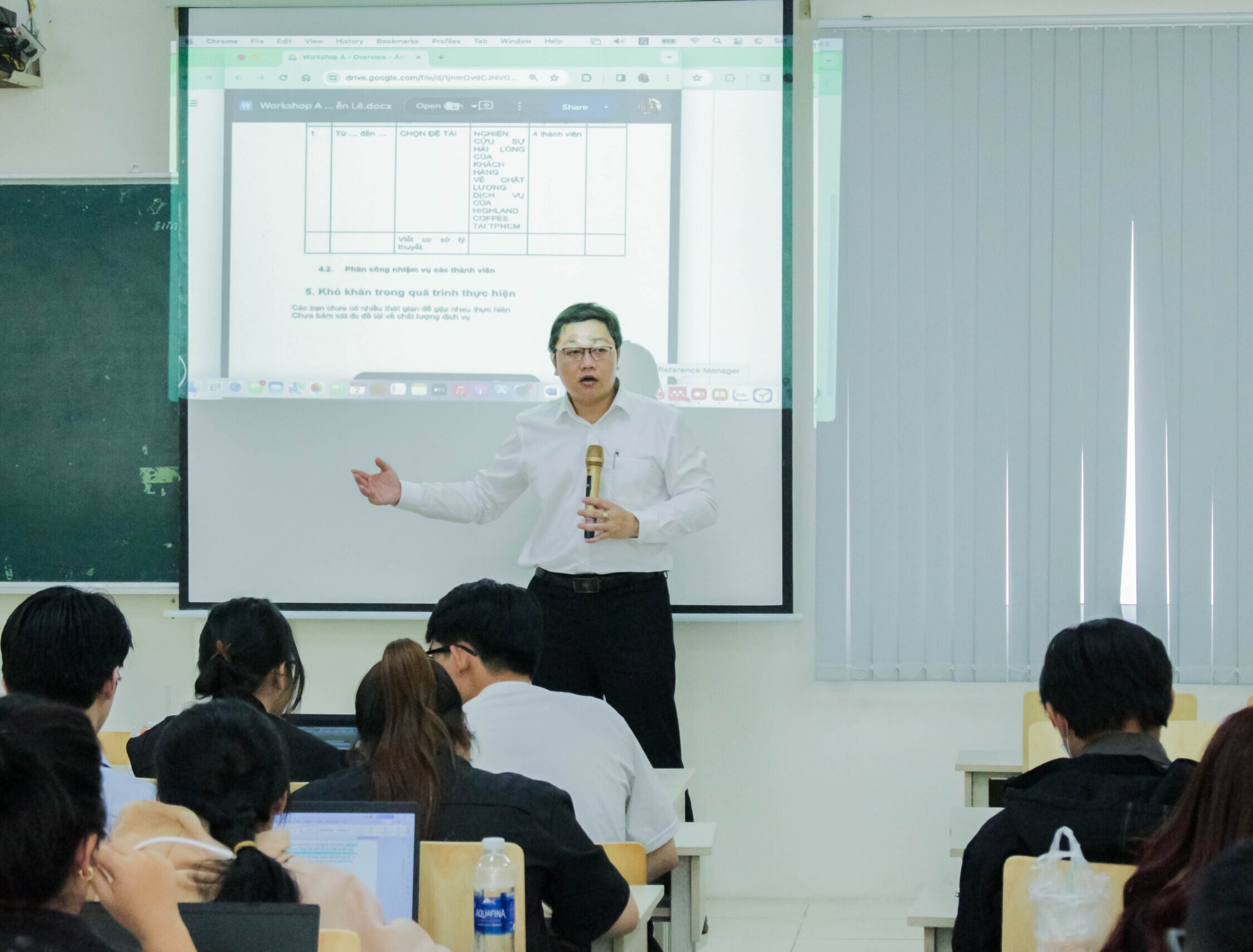 Mr.Vu Nhat Phuong, MBA, is a lecturer with many years of experience in teaching and supporting students.
