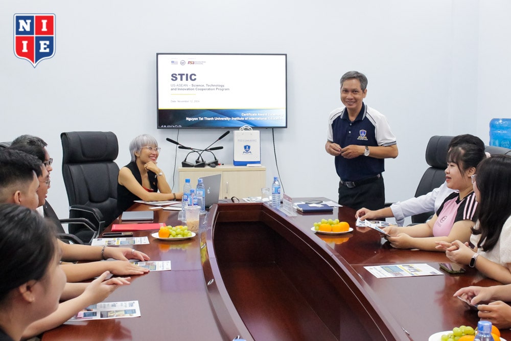 Nguyễn Tuấn Anh phát biểu khai mạc chương trình