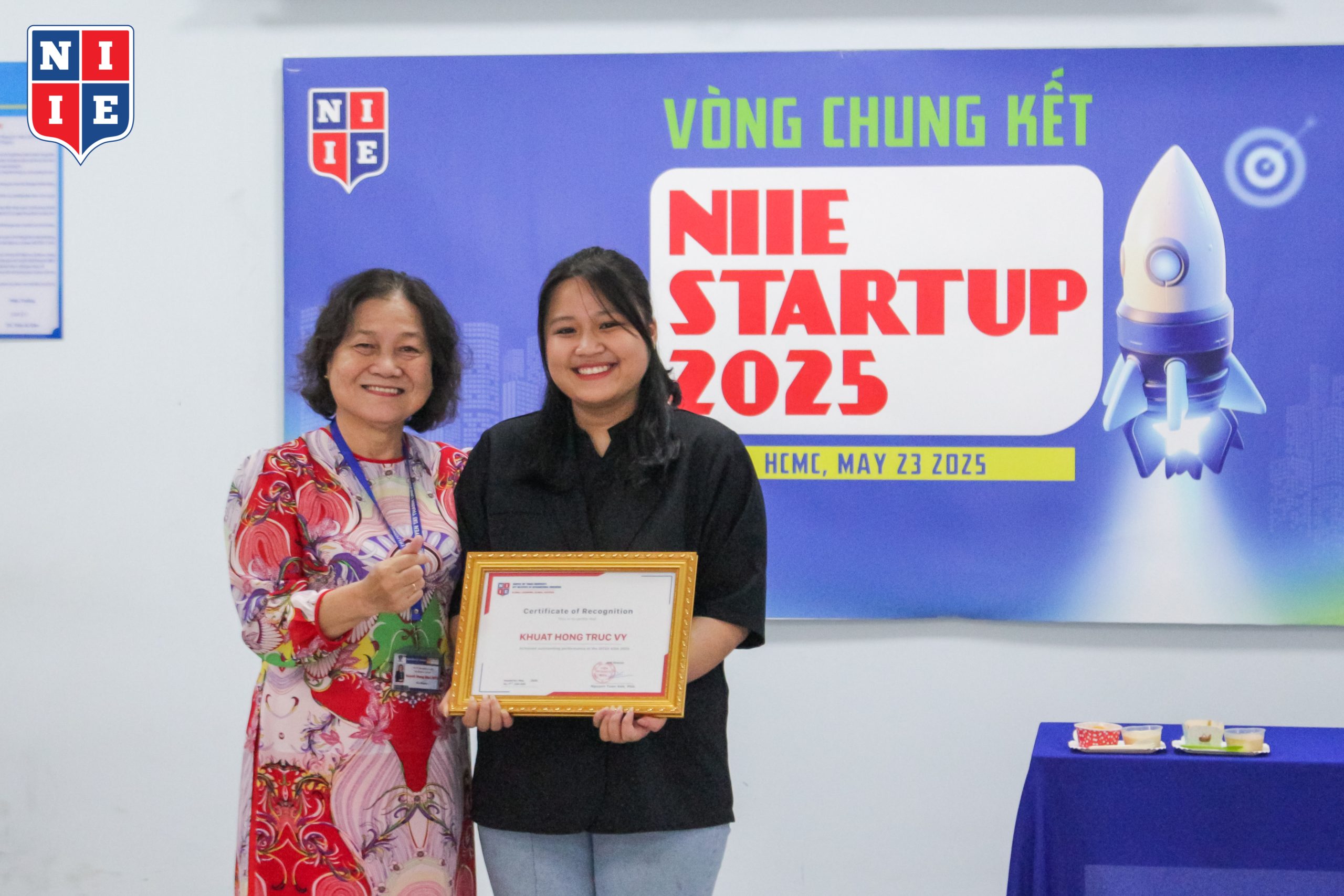 Khuất Hồng Trúc Vy, sinh viên xuất sắc với dự án Green Choice – đại diện Trường Đại học Nguyễn Tất Thành tham dự GITEX ASIA & AI Everything 2025