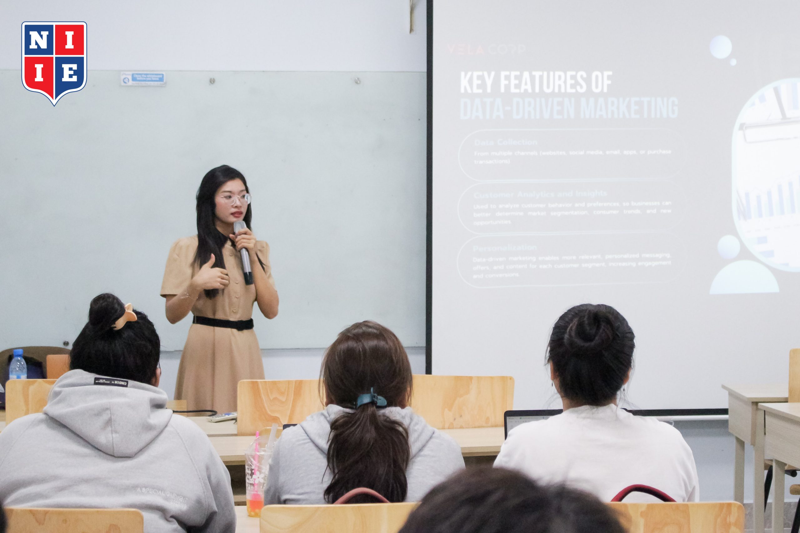 Data- Driven Marketing, từ khái niệm đến thực thi đều được diễn giả chia sẻ một cách rất cởi mở