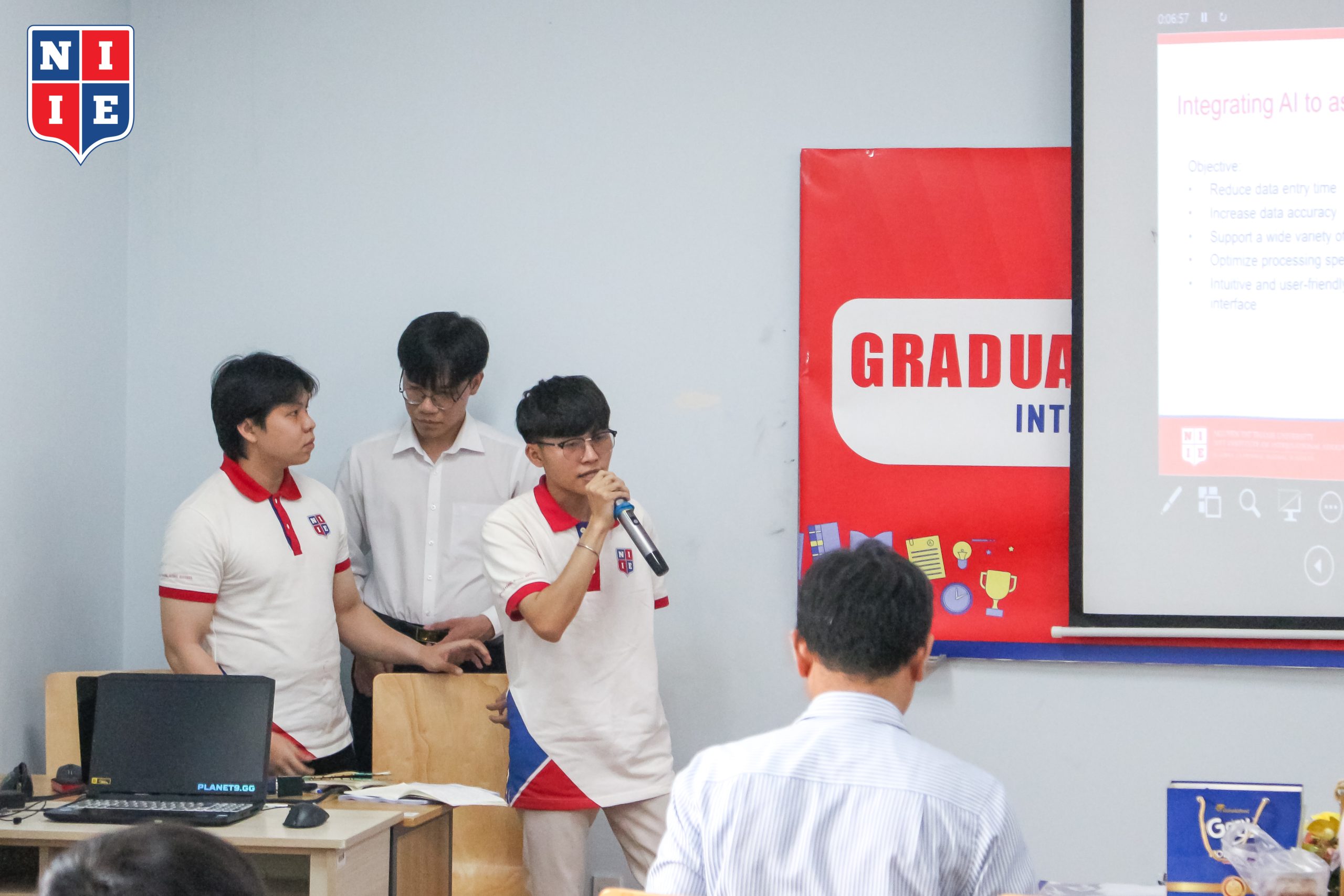 Không ít đề tài đã bắt kịp xu hướng công nghệ khi ứng dụng Deep Learning, Low-code, Big Data, AI, IoT