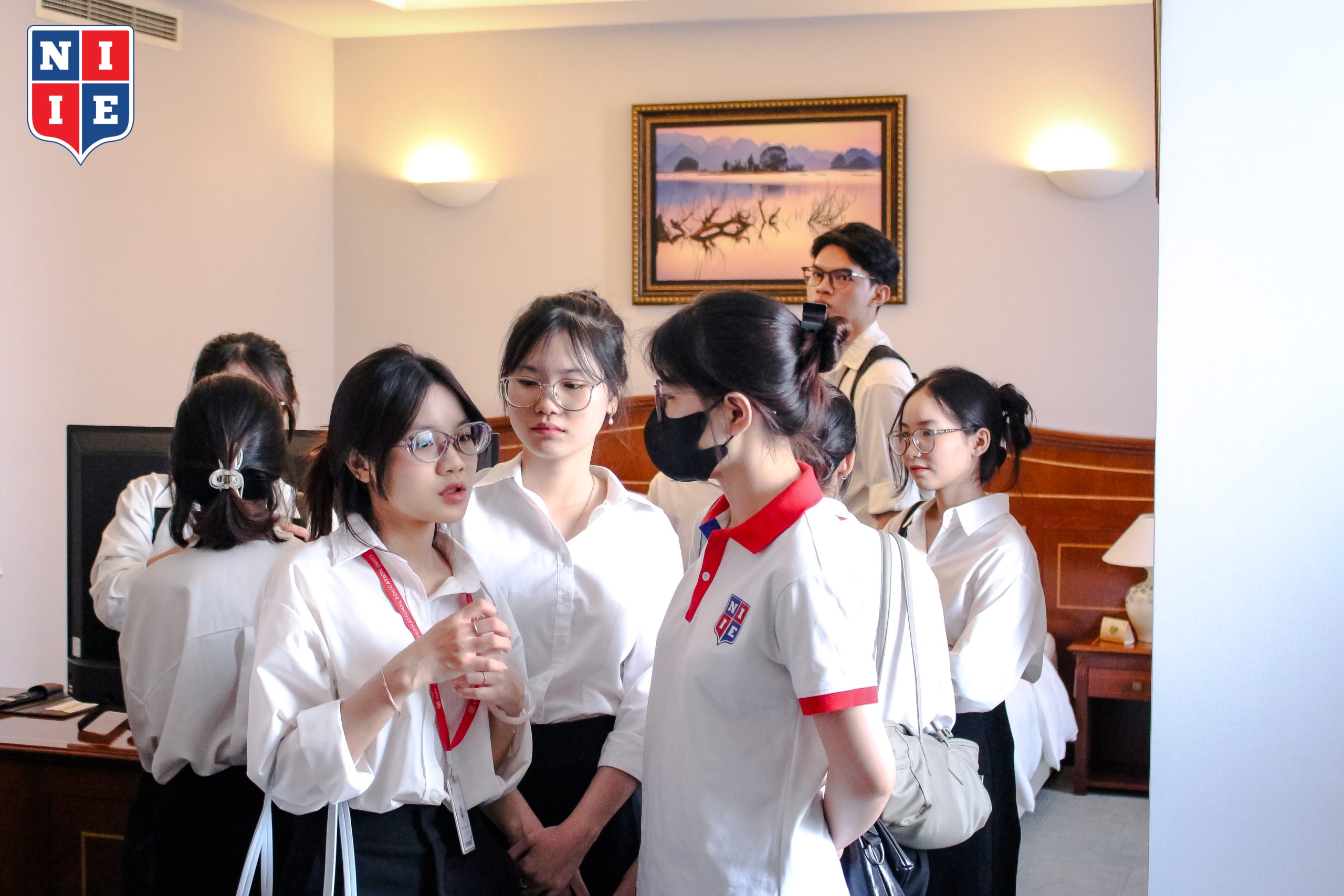 Tiếp đó, các bạn sinh viên đã được tham quan khu vực sảnh tiệc với hơn 15 sảnh cao cấp, sức chứa lên đến 8000 khách.