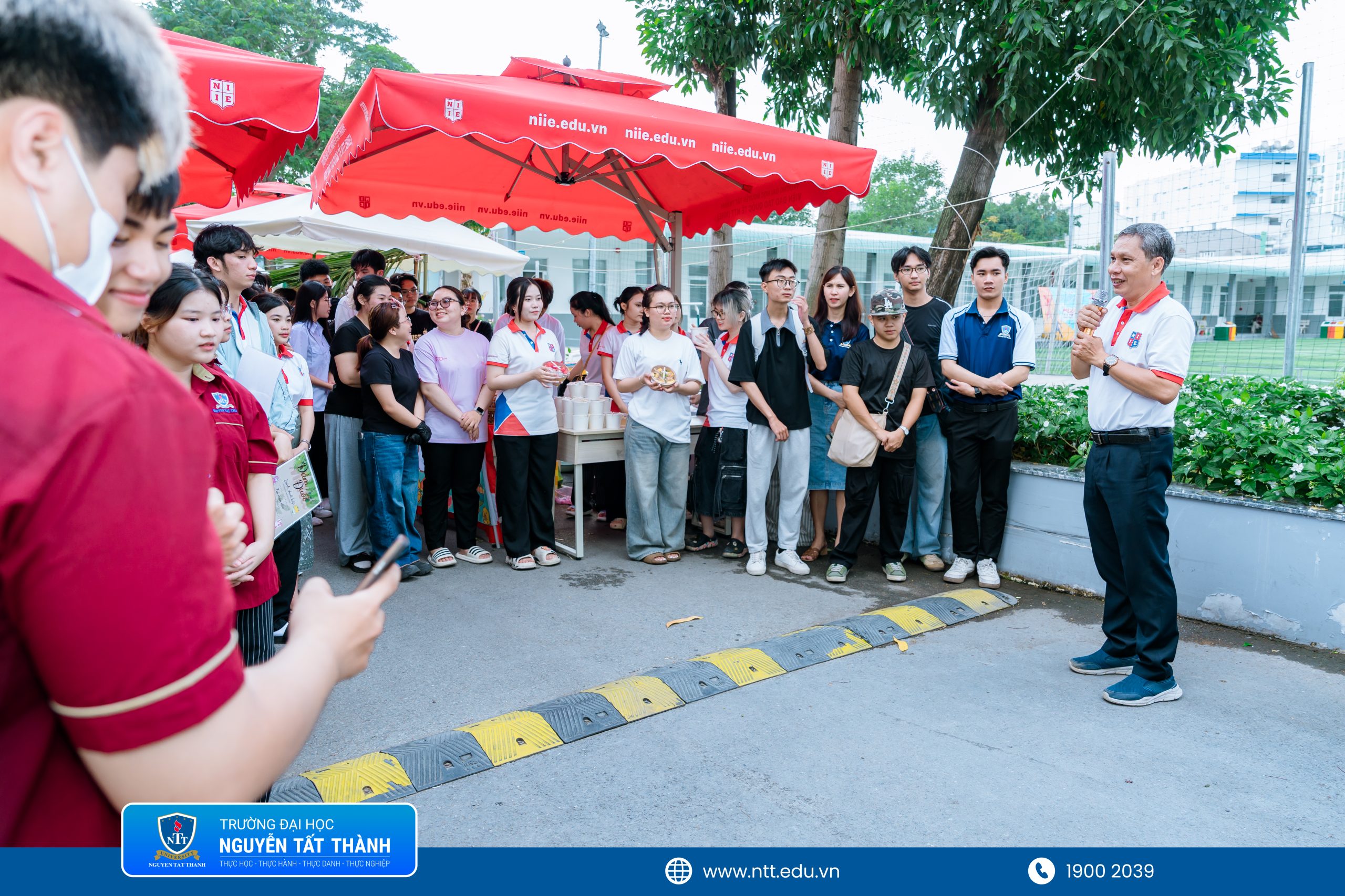 TS. Nguyễn Tuấn Anh phát biểu khai mạc ngày hội