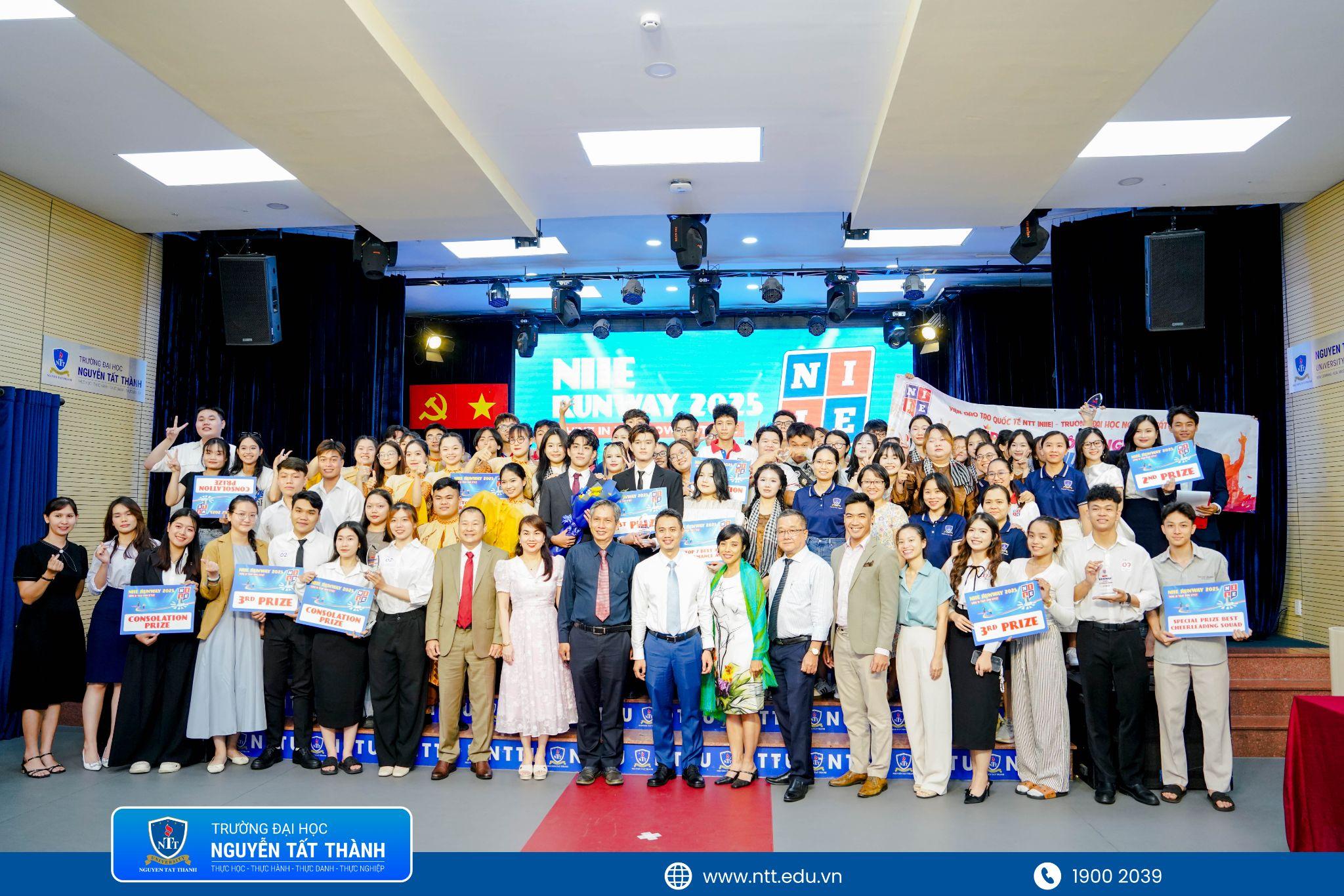 NIIE Runway, sân chơi để sinh viên tỏa sáng và tạo nên những kỷ niệm đẹp của tuổi trẻ
