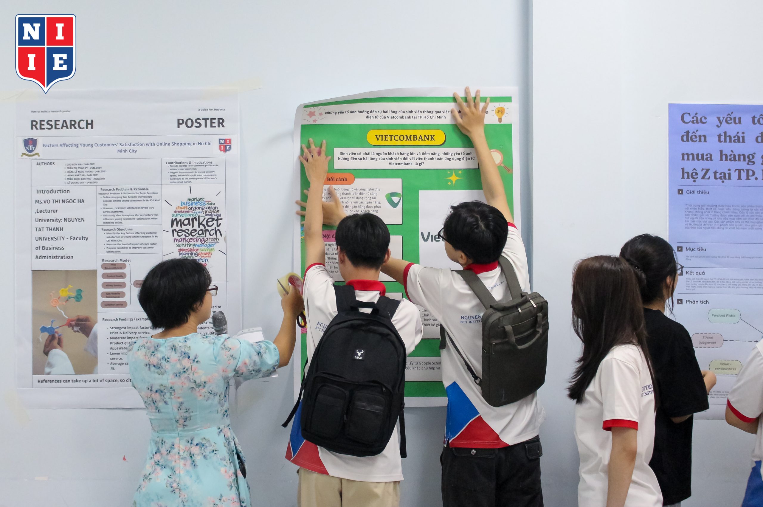 Workshop năm nay quy tụ 18 nhóm với nhiều đề tài đa dạng và mang tính thời sự cao