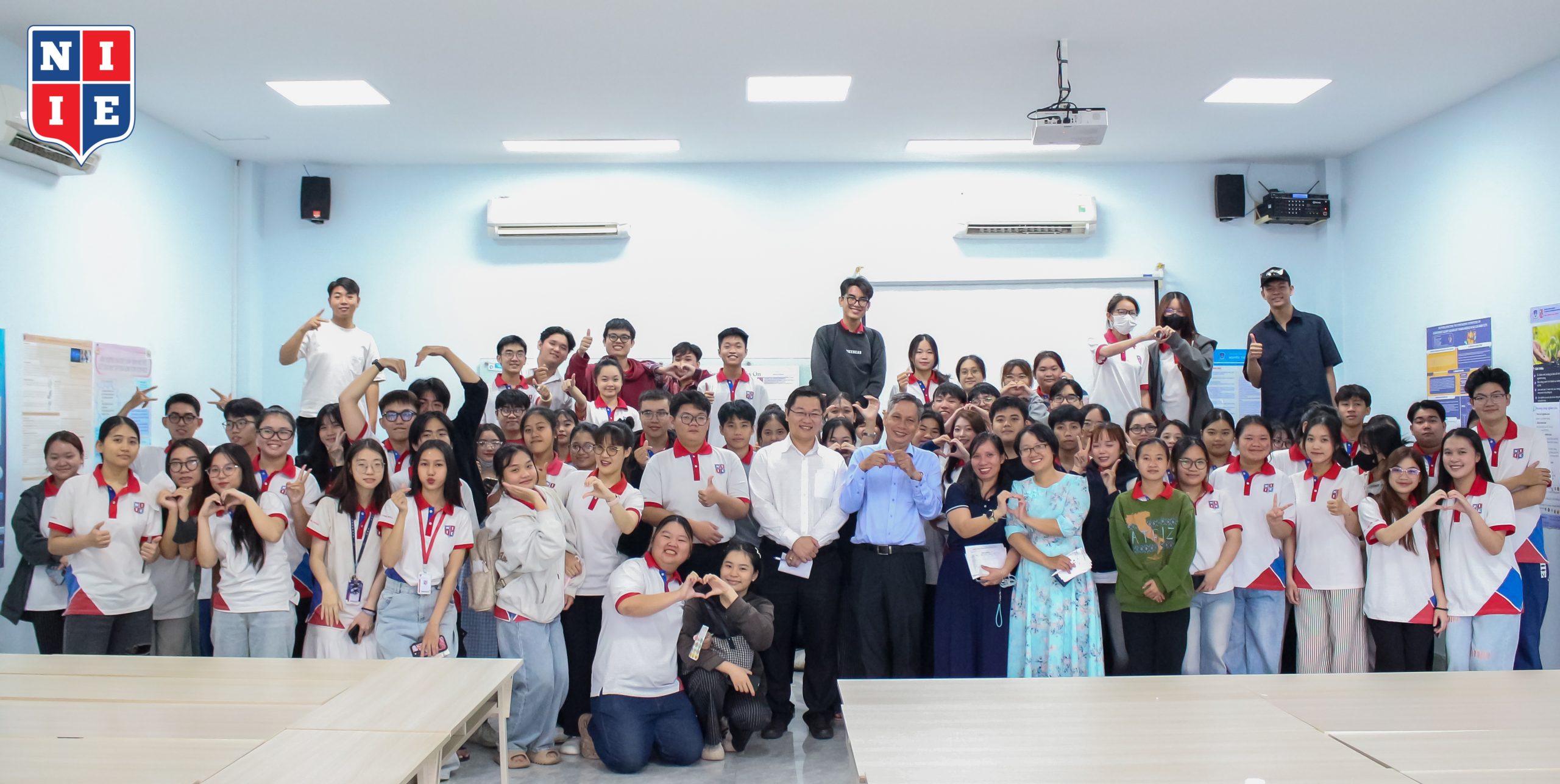 Workshop Research Connect khép lại với rất nhiều kiến thức, kinh nghiệm và kỷ niệm cho các bạn sinh viên tham gia