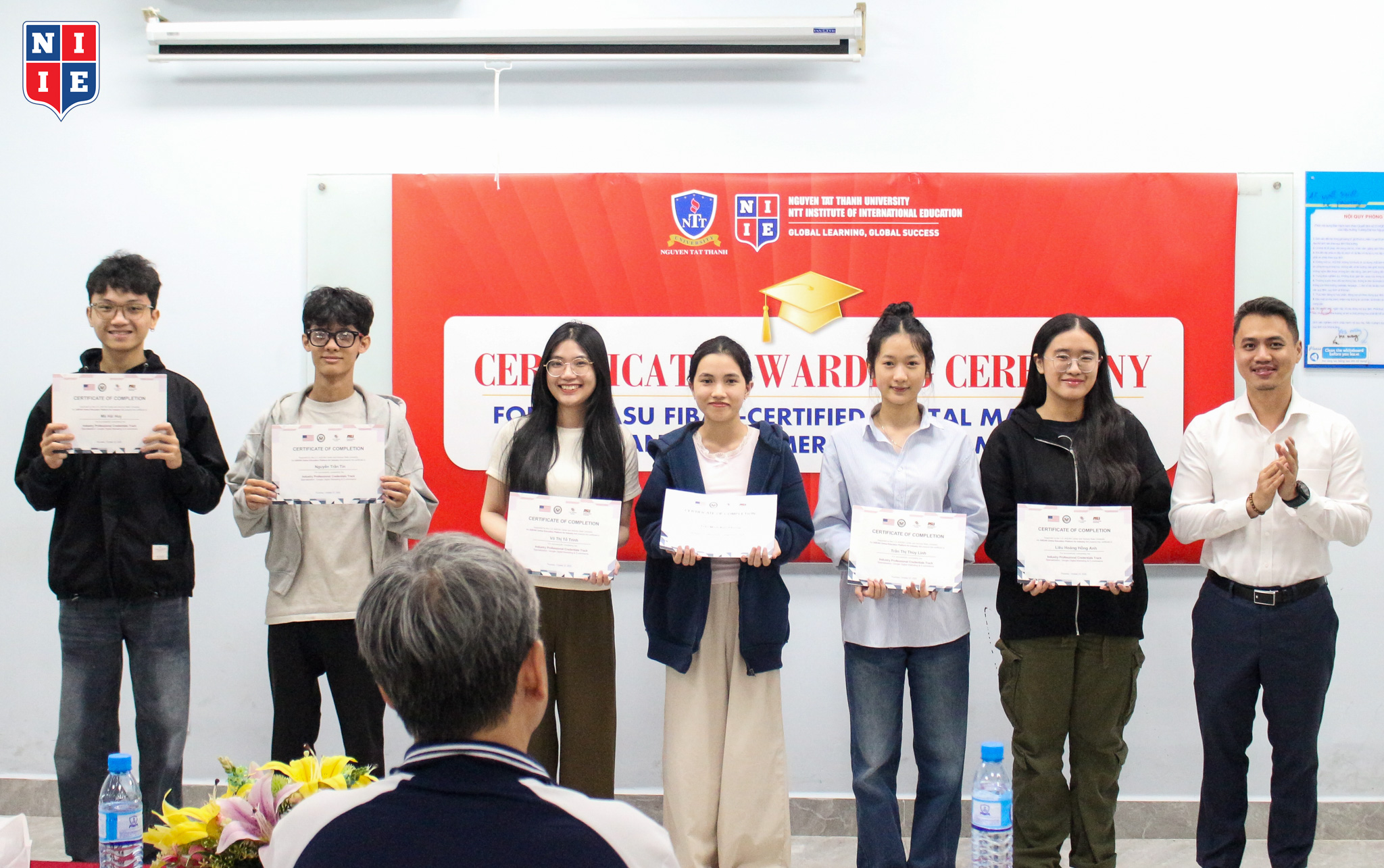 Khóa học đã giúp sinh viên NIIE bổ sung kiến thức mới, cập nhật những xu hướng hiện nay trong 2 lĩnh vực Digital Marketing và Thương mại điện tử