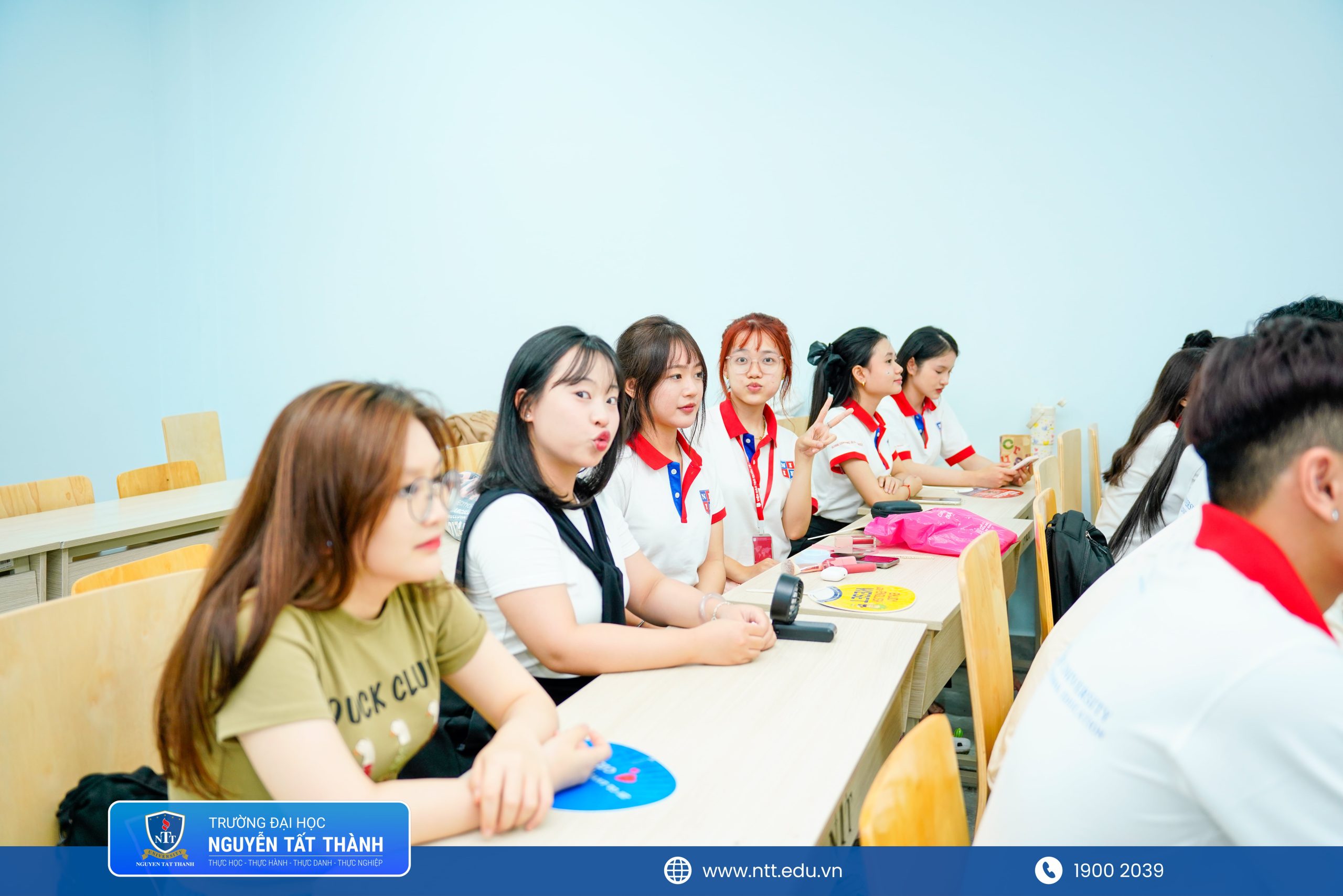 Tiềm năng ngành nghề, cơ hội nghề nghiệp và lộ trình phát triển đều đã được diễn giả chia sẻ một cách thẳng thắn và cởi mở
