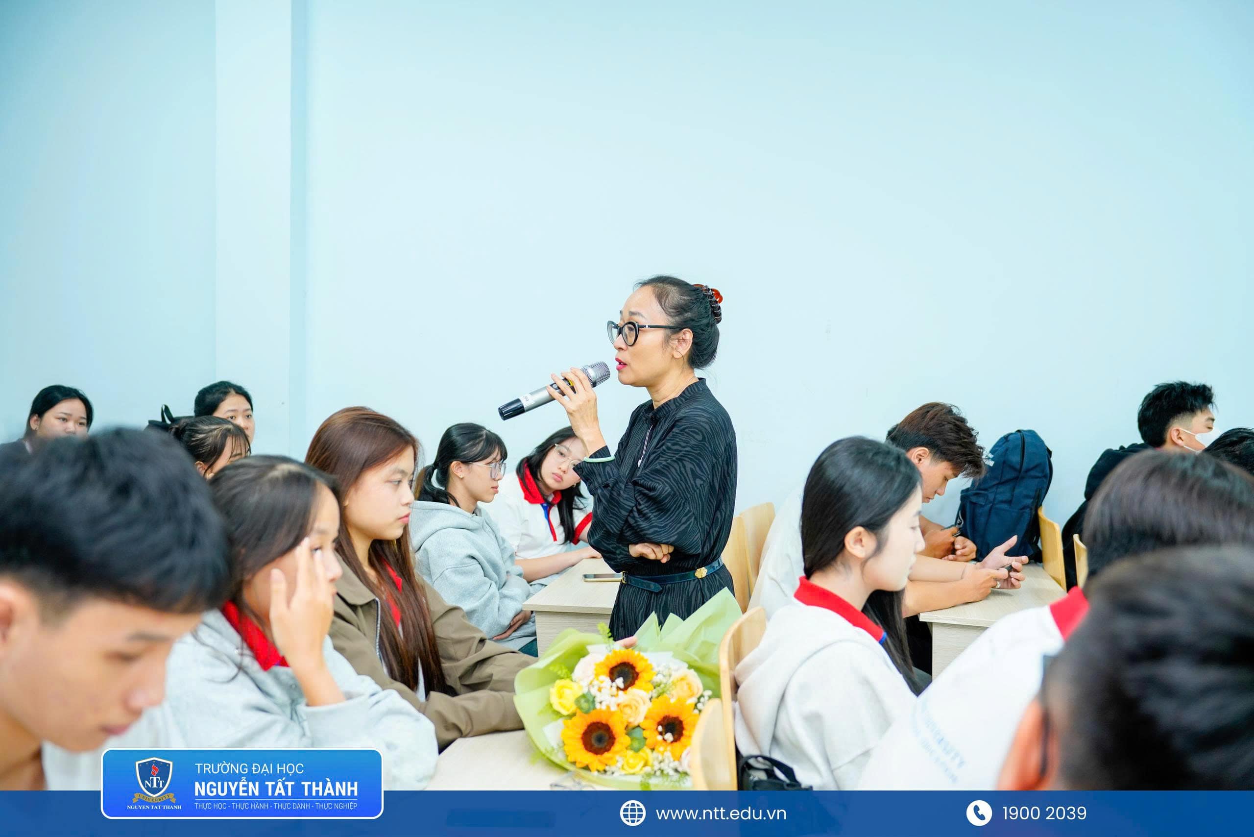 Là một chuyên gia với hơn 20 năm kinh nghiệm, diễn giả Linh Đan cũng đã có những chia sẻ vô cùng giàu cảm hứng và thực tế