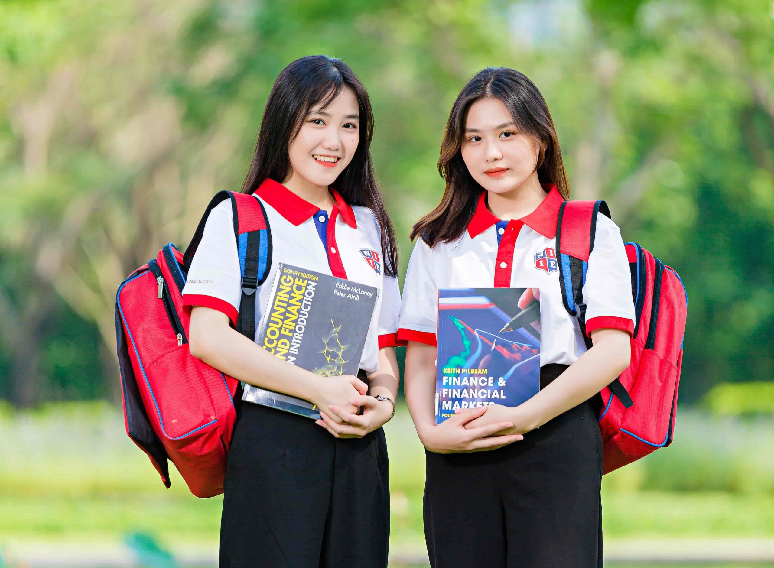 Đón đầu xu hướng với ngành Quản trị doanh nghiệp và công nghệ tại NIIE