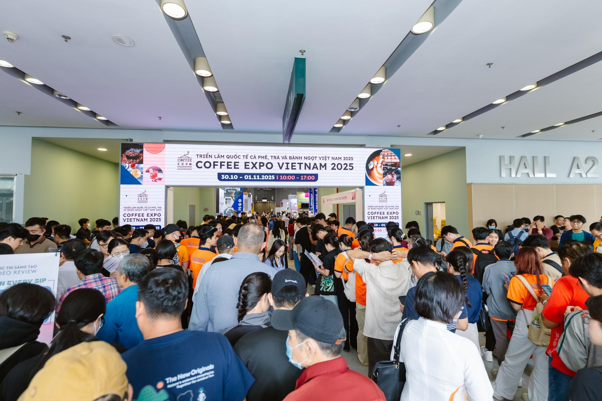 Coffee Expo Vietnam 2025 quy tụ hơn 150 doanh nghiệp và 300 gian hàng đến từ 16 quốc gia