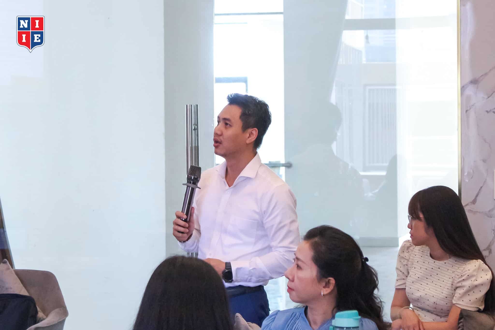 TS. Nguyễn Mạnh Hoàng, Phó Viện trưởng NIIE trình bày về những cột mốc đáng nhớ trong năm 2025