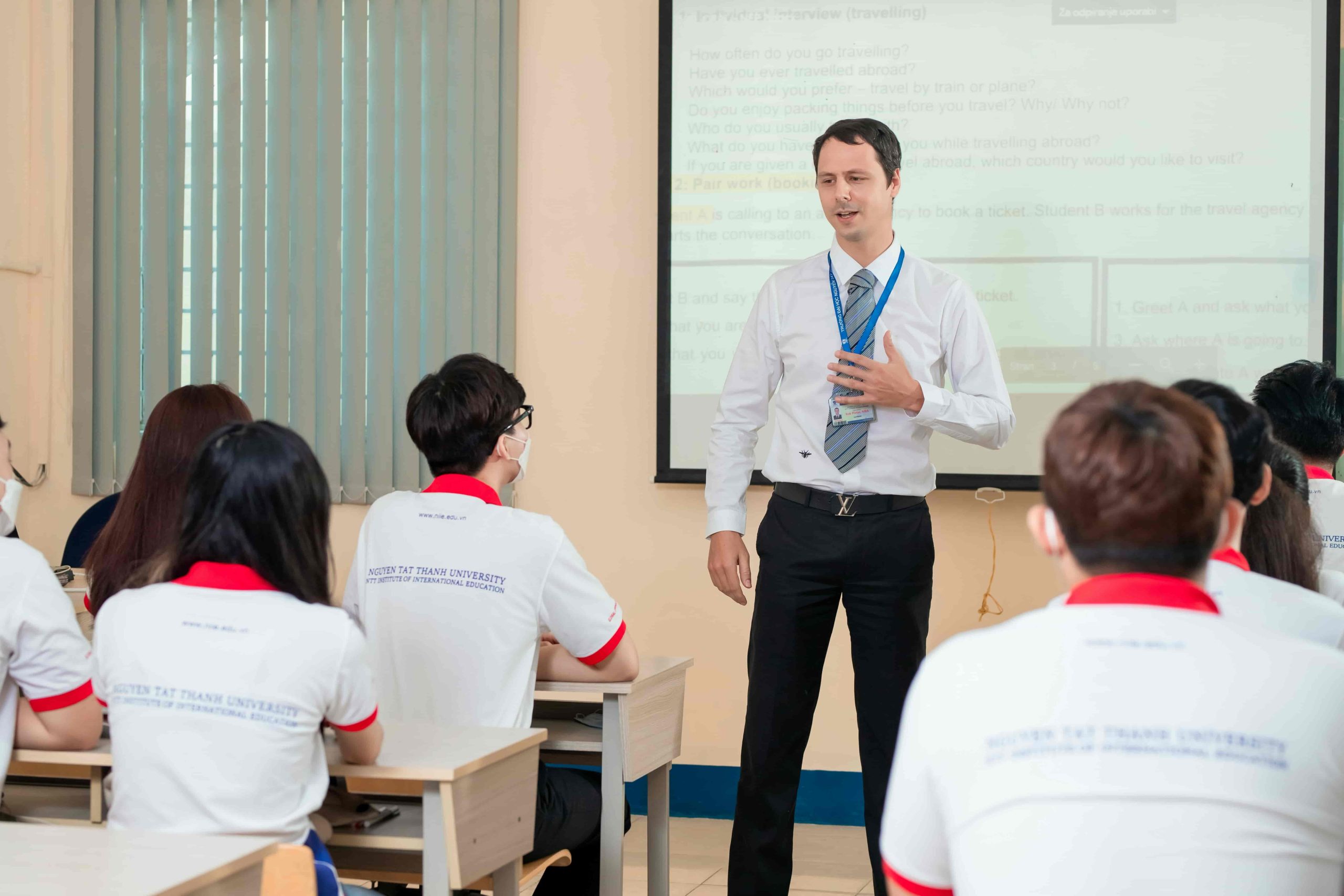 Học tập tại NIIE cung cấp nền tảng kiến thức, kỹ năng để sinh viên tự tin trước những thay đổi của thị trường lao động