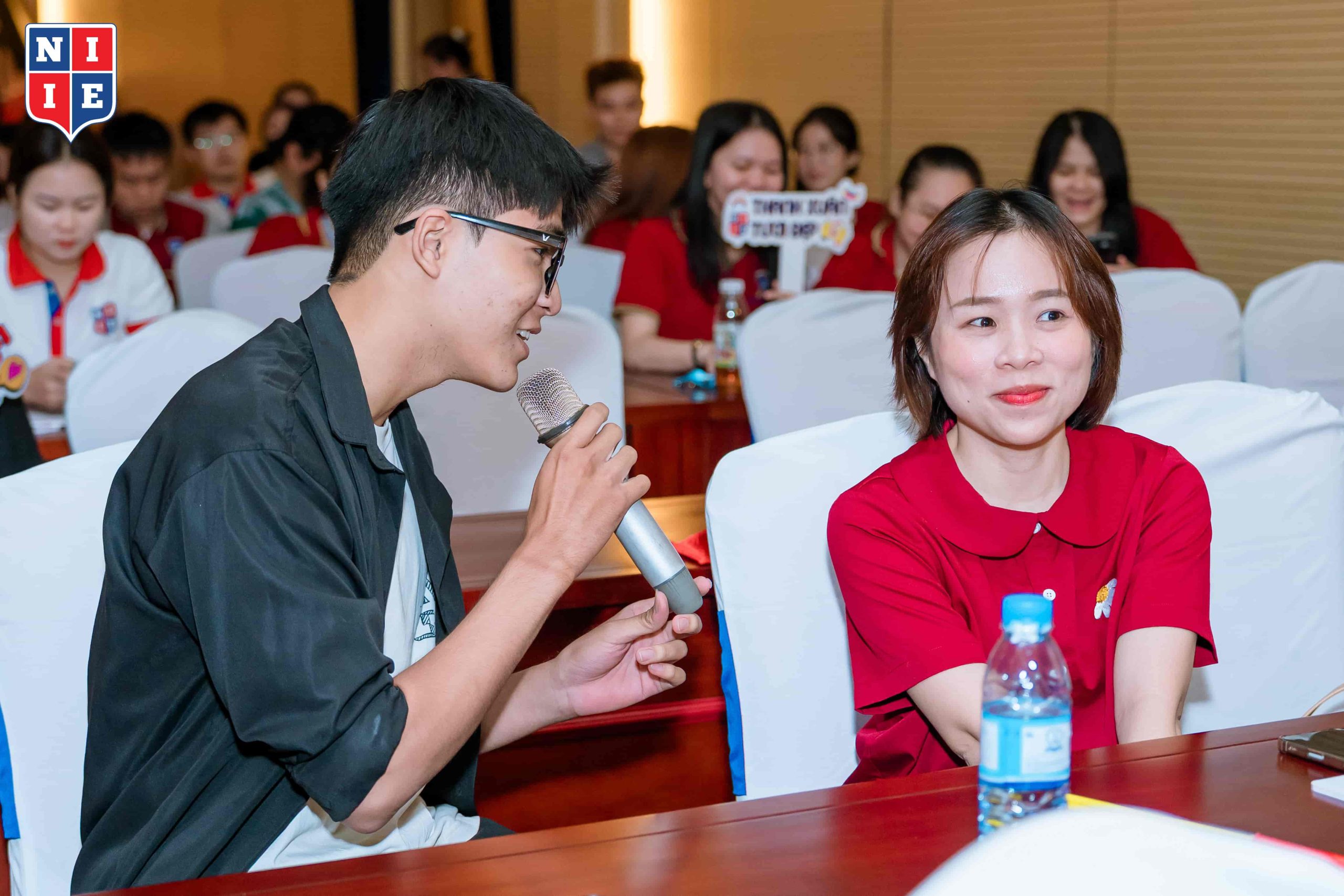 Một chút bất ngờ trong tiết mục Nàng thơ của Hoàng Duy Anh