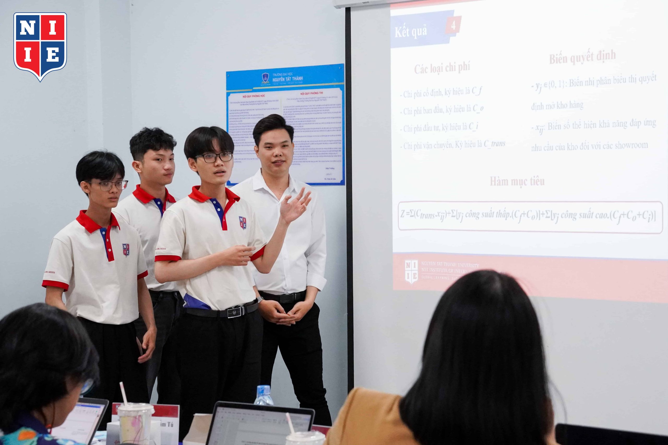 Thông qua mỗi đề tài, sinh viên không chỉ có cơ hội rèn luyện kiến thức chuyên môn mà còn được trang bị thêm các kỹ năng cần thiết theo xu hướng logistics hiện đại.