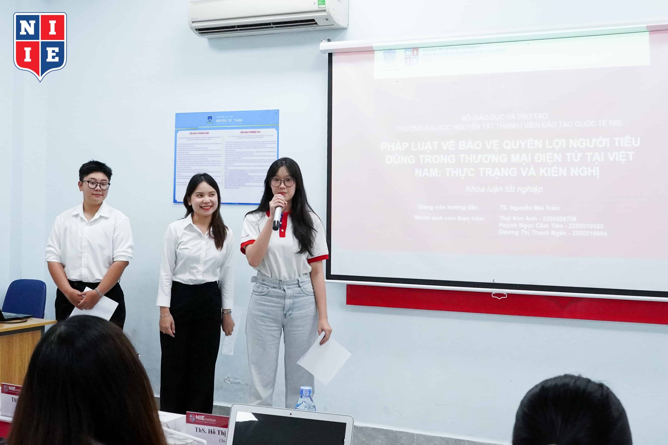 Đề tài “Pháp luật về bảo vệ quyền lợi người tiêu dùng trong thương mại điện tử tại Việt Nam” nhận được nhiều sự quan tâm từ phía Hội đồng