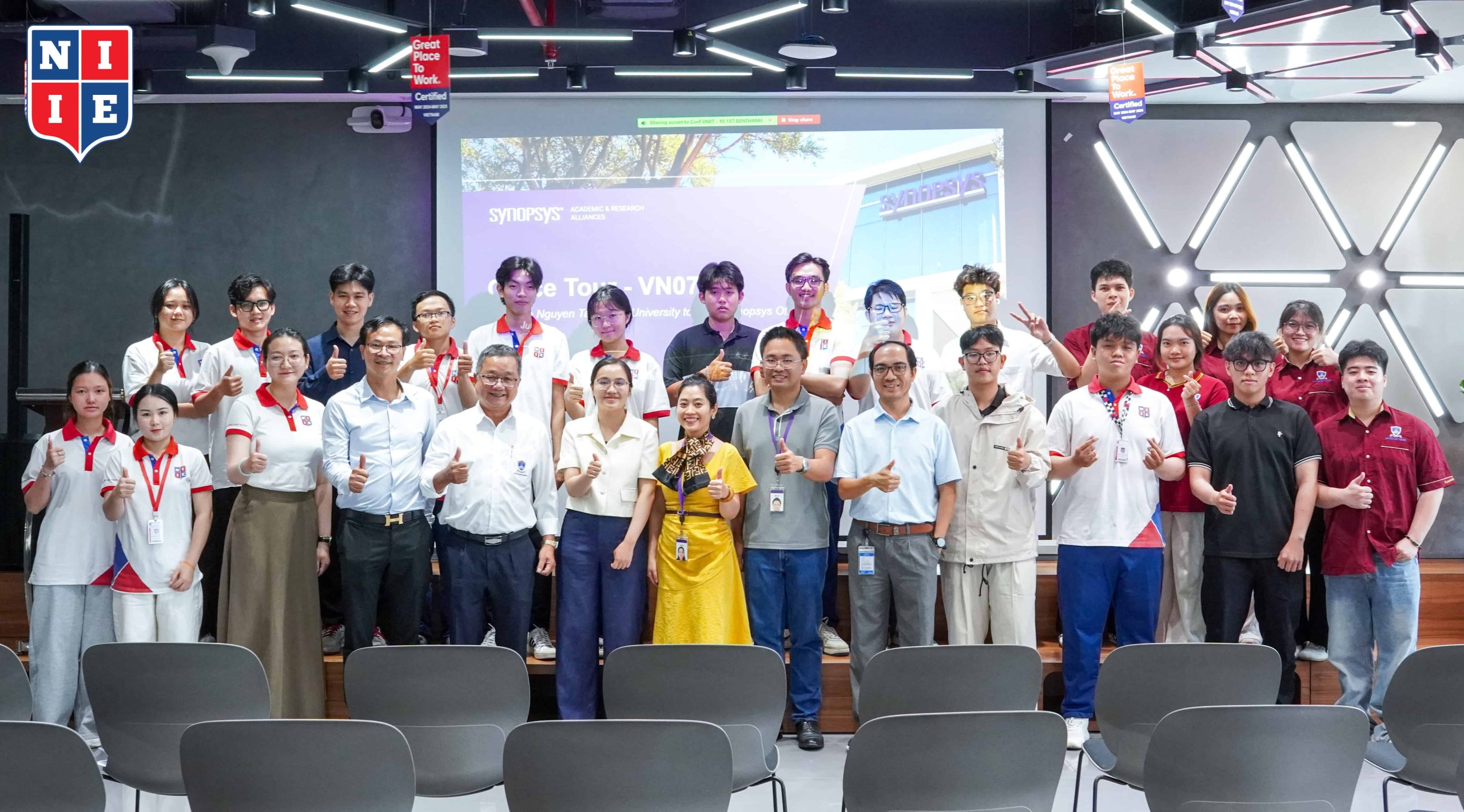 Chuyến đi đến Synopsys Việt Nam lần này đã mang đến rất nhiều kiến thức và góc nhìn bổ ích cho sinh viên NIIE